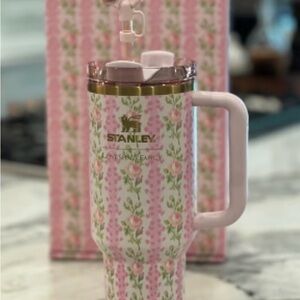 Blooming heirloom Stanley tumbler!!! Rare!! Sold out!!! Gorgeous!! Brand new!